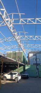 Estrutura metálica executada de oficina automotiva em Amaralina, Salvador